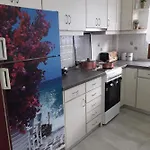 Duke Apartment *